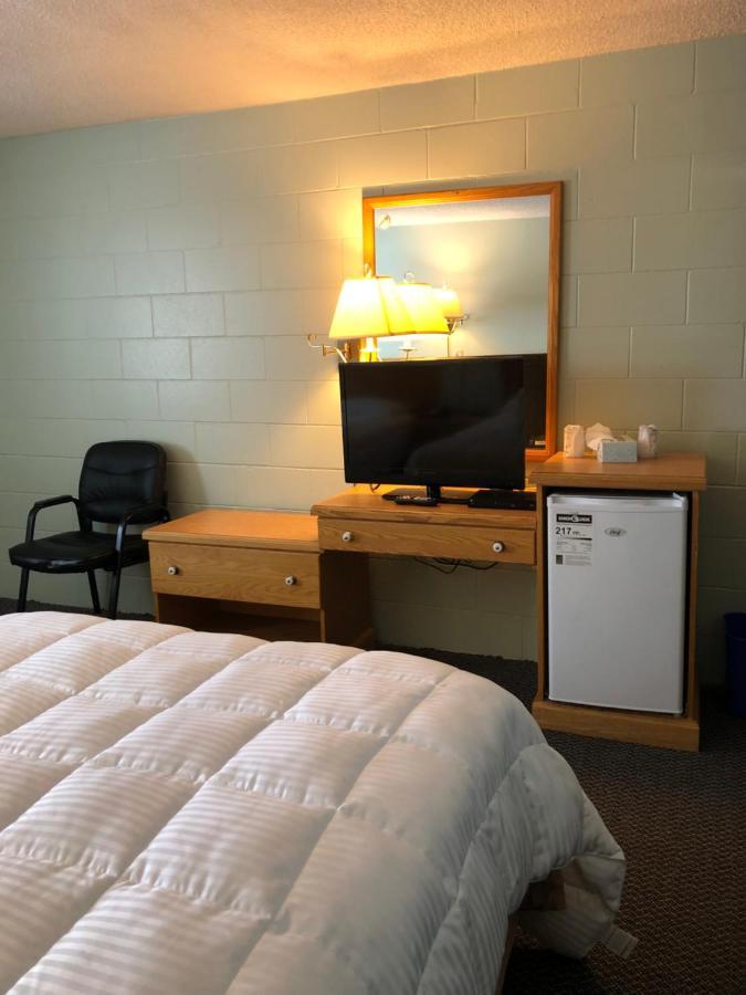 Chimo Motel Cochrane Eksteriør billede