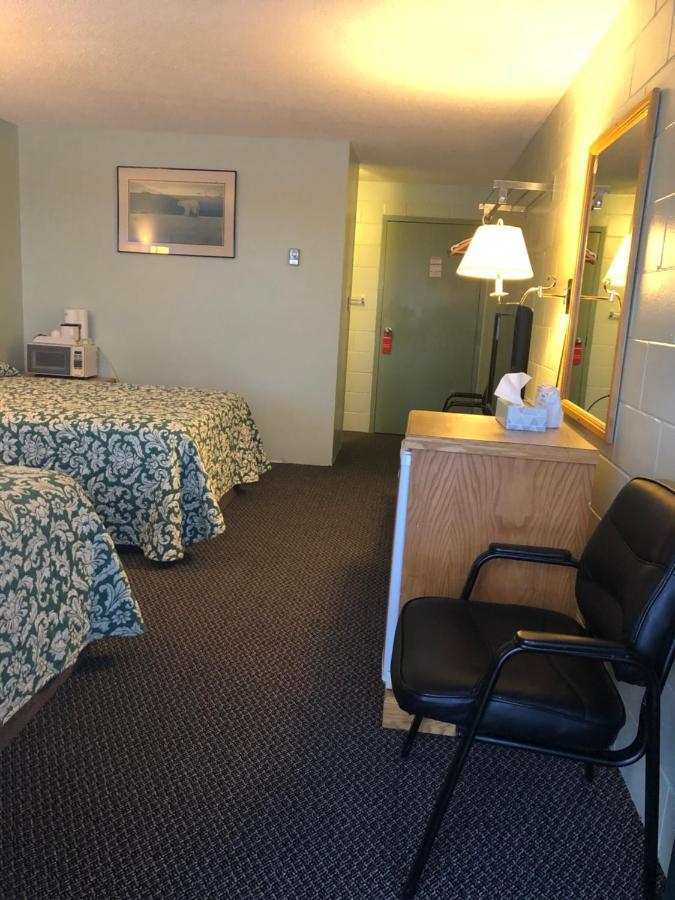 Chimo Motel Cochrane Eksteriør billede