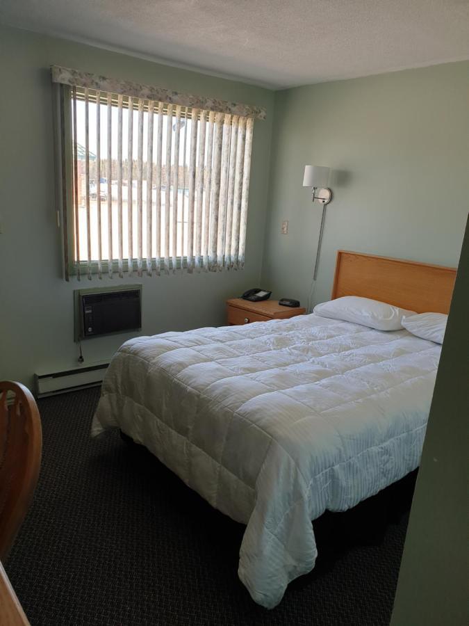 Chimo Motel Cochrane Eksteriør billede
