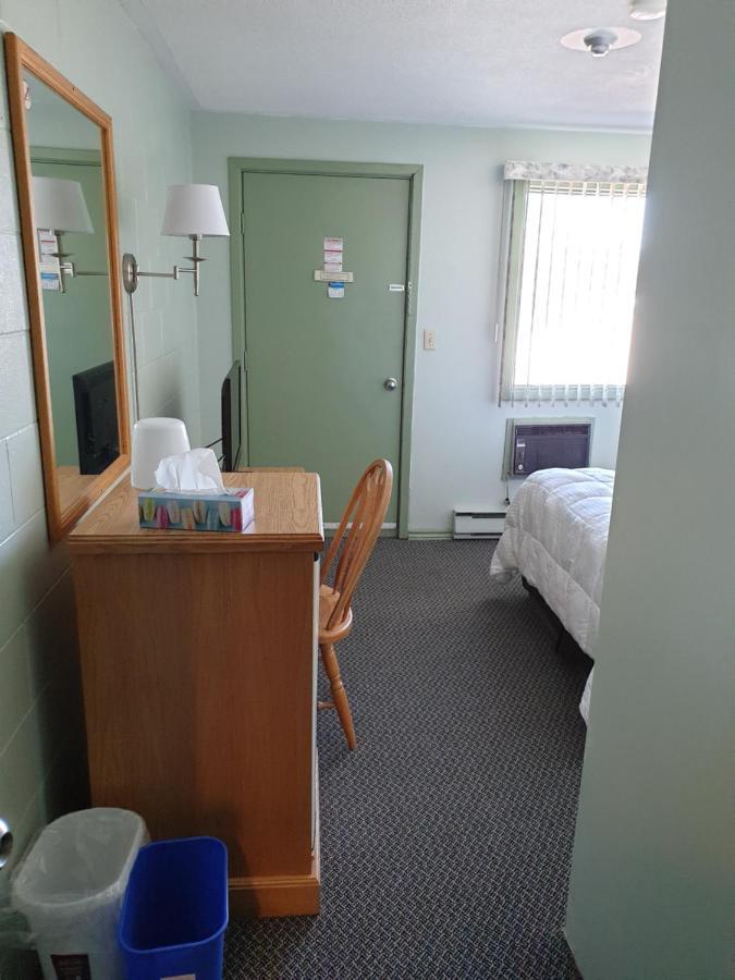 Chimo Motel Cochrane Eksteriør billede